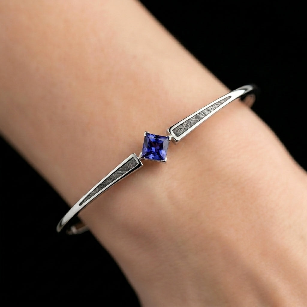 Nova Tension Bracelet