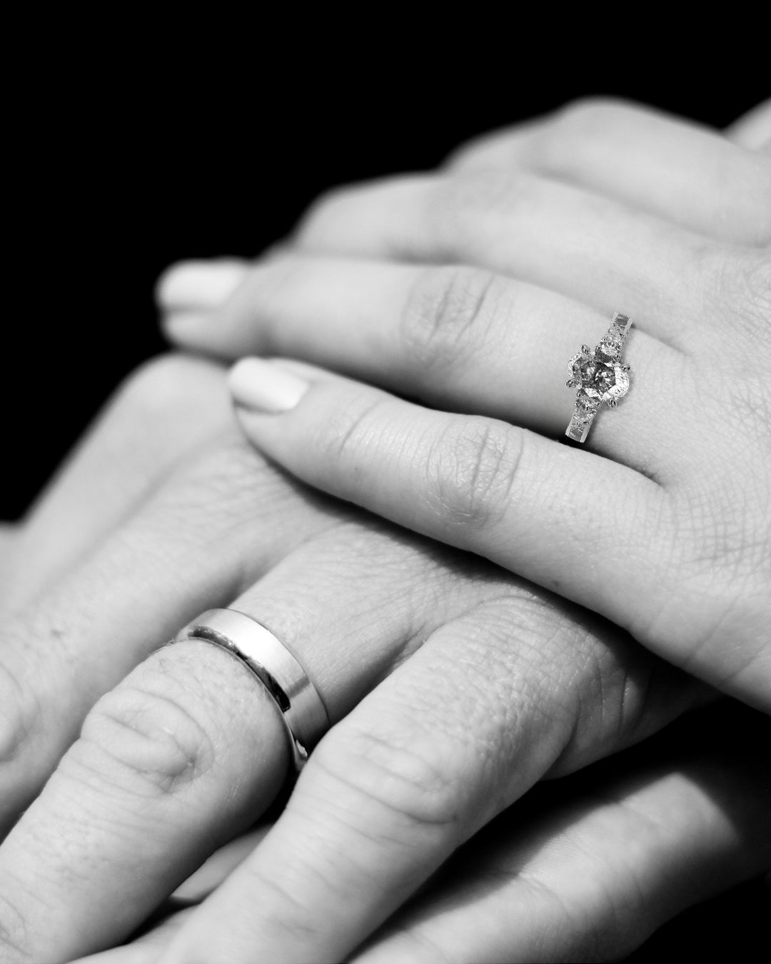 Supernova - 14K Gold or Sterling Silver Engagement Ring for Women | Muonionalusta Meteorite | 8.5x6.5mm Oval-cut Galaxy Diamond Ring